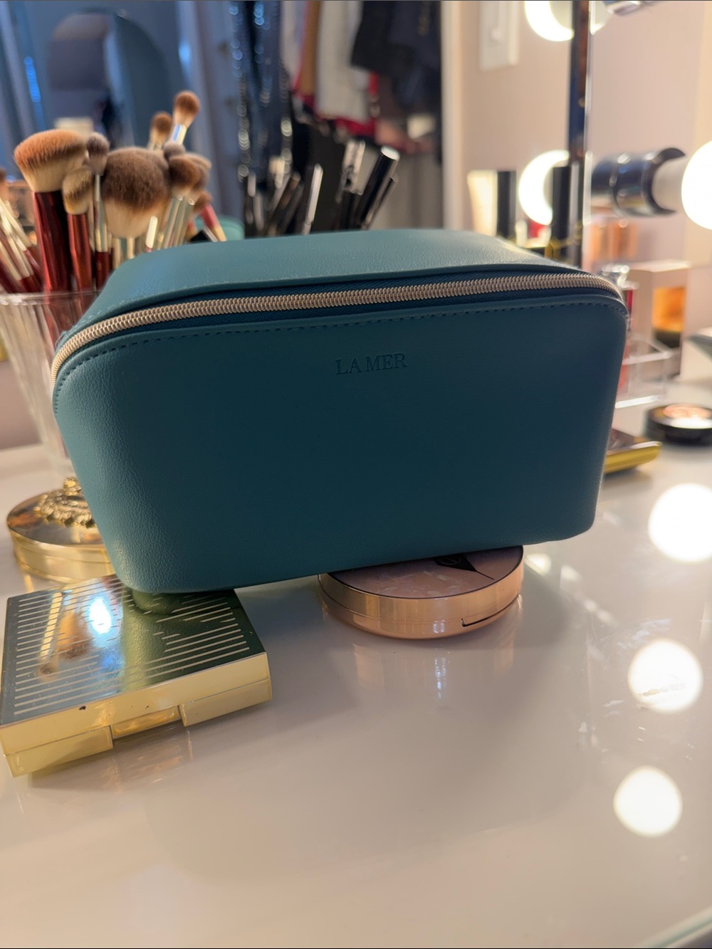 La Mer Teal Leather Zip Cosmetic Case